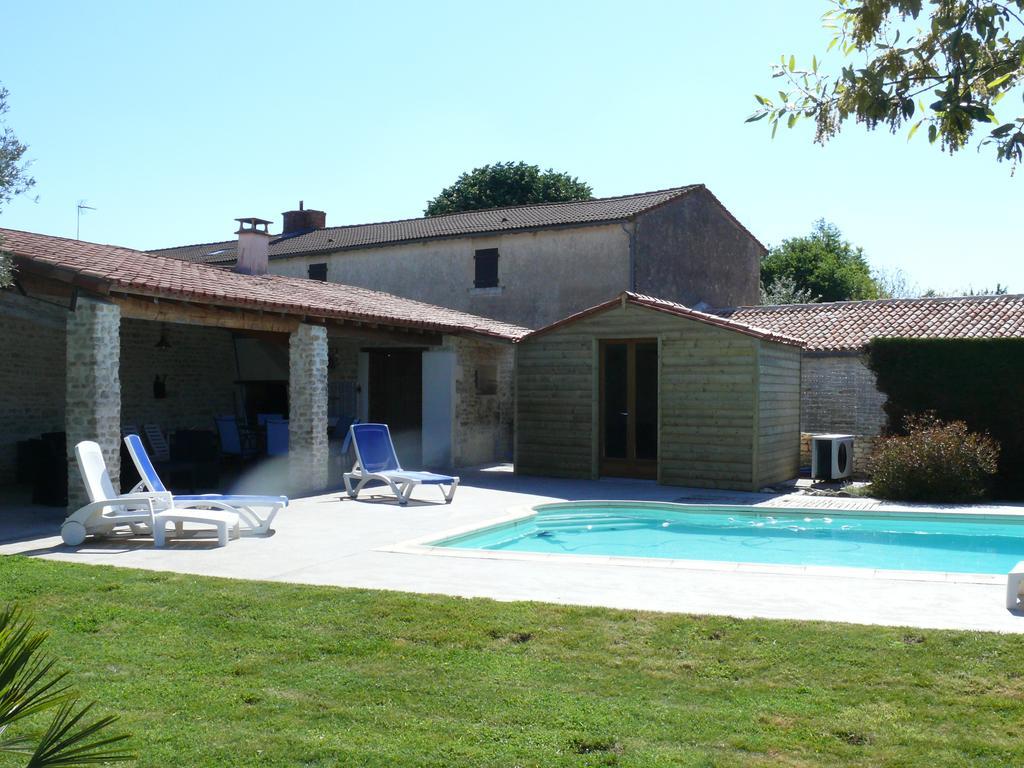 Gite Du Clos De La Vigne Montreuil  Buitenkant foto