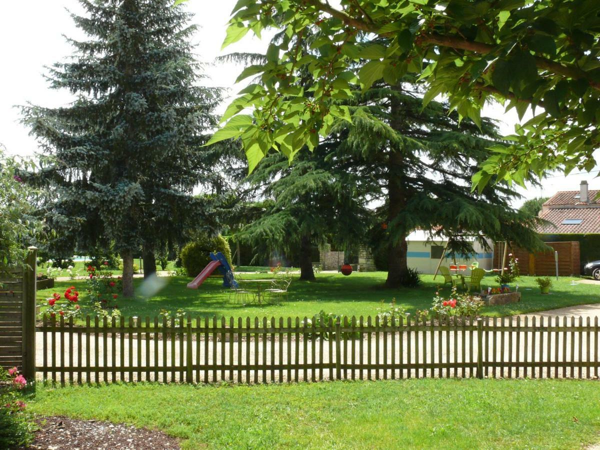 Gite Du Clos De La Vigne Montreuil  Buitenkant foto